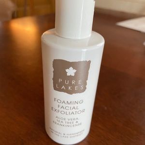 Natural Foaming Facial Exfoliator